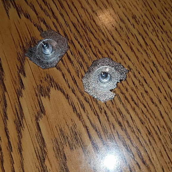 NWOT Carolina Gamecock earrings - Picture 3 of 3